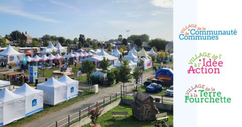 Stands de foire avec tonnelles blanches