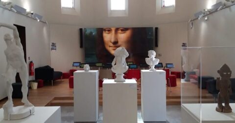 Exposition de sculptures au Musée de la Micro Folie