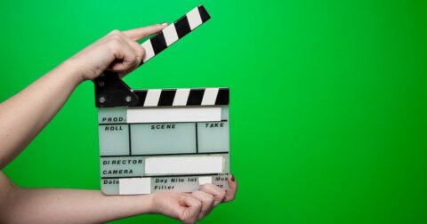 Clap de cinéma sur fond vert